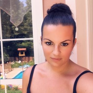 Meet your Posher, Vedrana